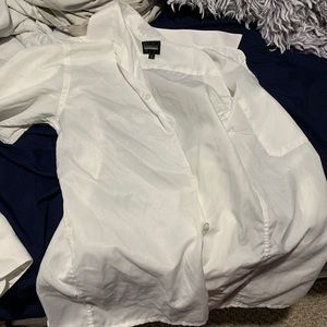 Men’s white collar button up